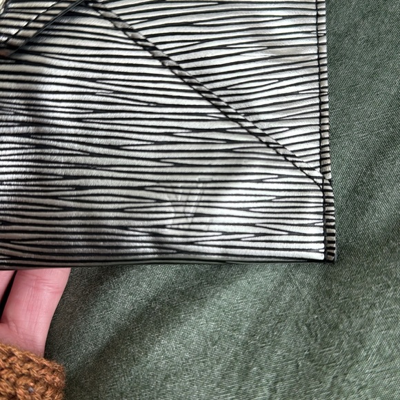 Louis Vuitton Epi Leather Metallic Clutch - Picture 3 of 5